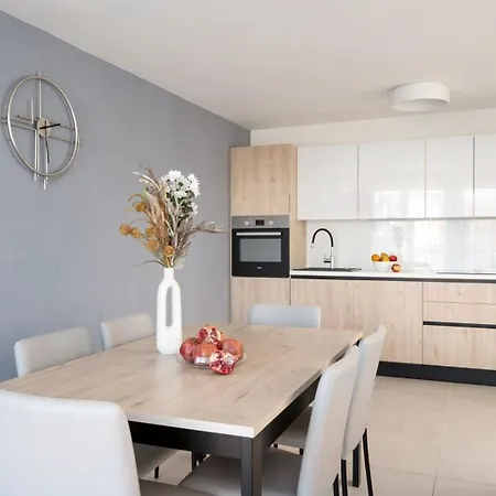 Garden Palace A125 Apartamento *