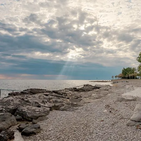 Garden Palace A125 Umag