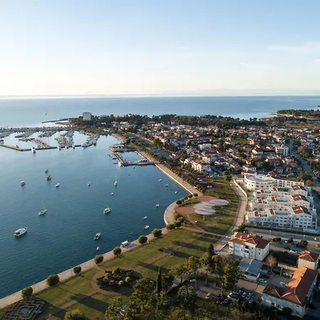 Garden Palace A125 Apartment *