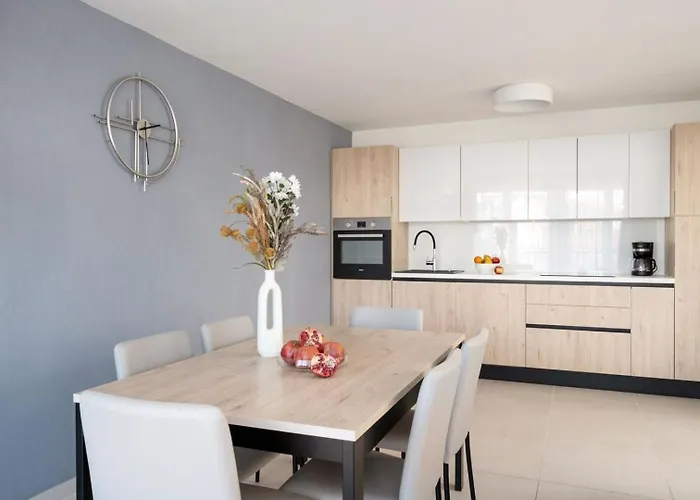 Garden Palace A125 Daire *